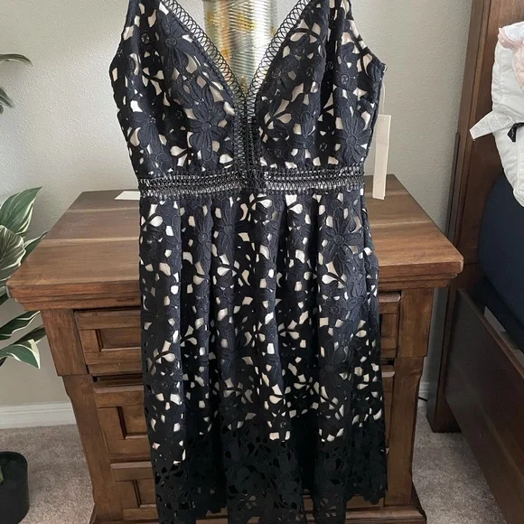 Aqua Womens Lace Overlay Illusion Cocktail Dress Black M